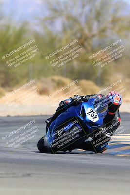 media/Mar-12-2022-SoCal Trackdays (Sat) [[152081554b]]/Turn 2 (1145am)/